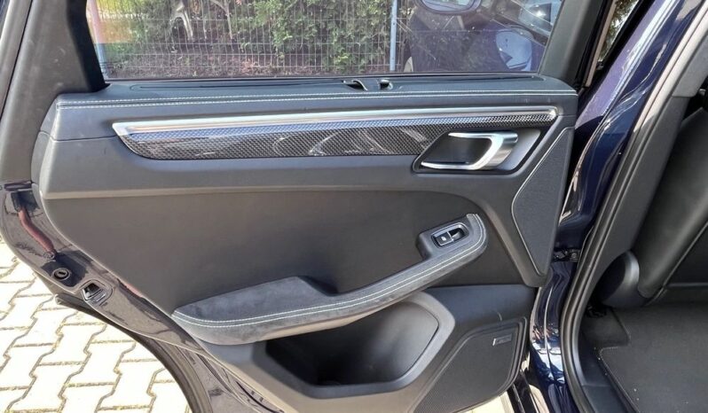 Porsche Macan GTS full