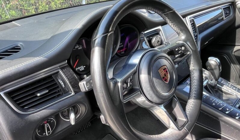 Porsche Macan GTS full