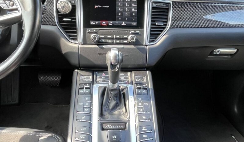 Porsche Macan GTS full