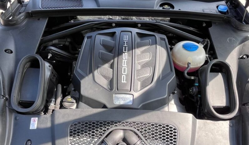 Porsche Macan GTS full