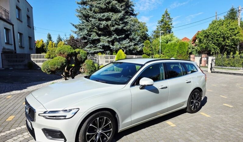 Volvo V60 D4 Momentum Pro full
