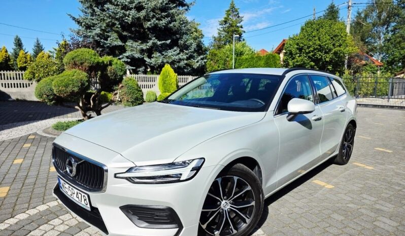 Volvo V60 D4 Momentum Pro full