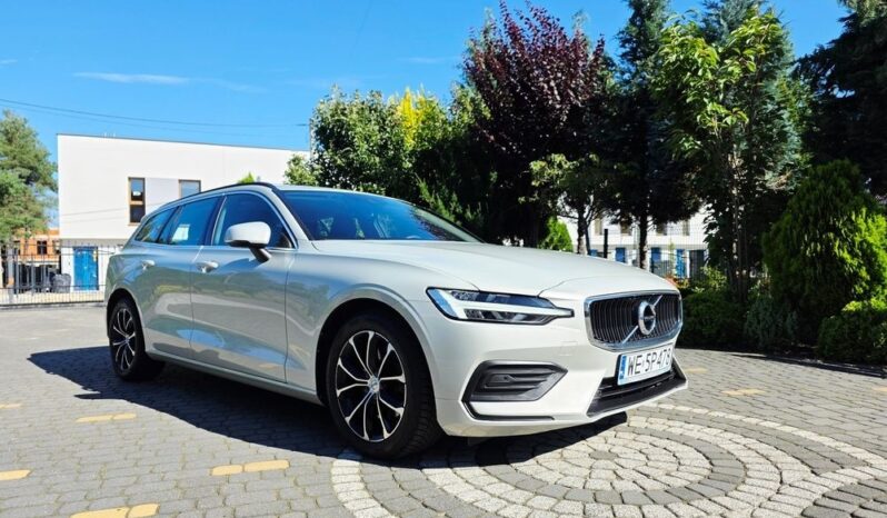 Volvo V60 D4 Momentum Pro full