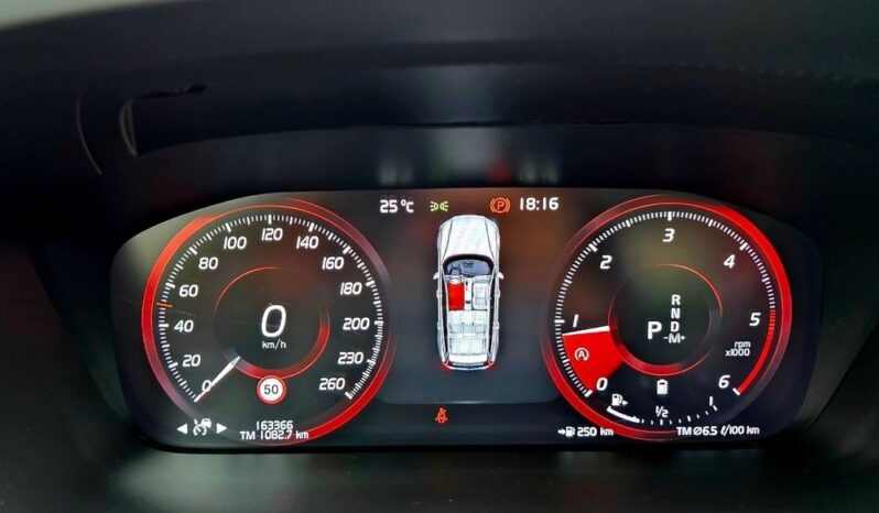 Volvo V60 D4 Momentum Pro full