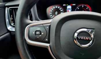 Volvo V60 D4 Momentum Pro full