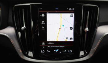 Volvo V60 D4 Momentum Pro full