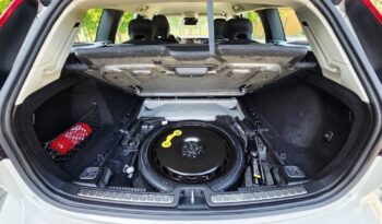 Volvo V60 D4 Momentum Pro full