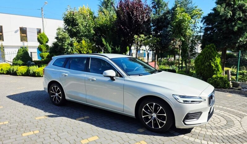 Volvo V60 D4 Momentum Pro full