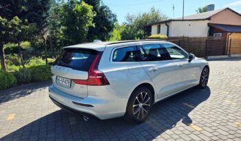 Volvo V60 D4 Momentum Pro full