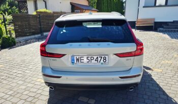 Volvo V60 D4 Momentum Pro full