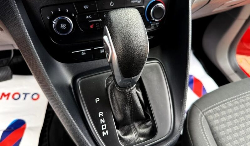 Ford Transit Connect full