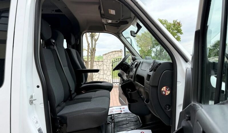 Renault Master full