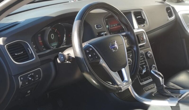 Volvo V60 D6 AWD Plug-in Hybrid Summum full