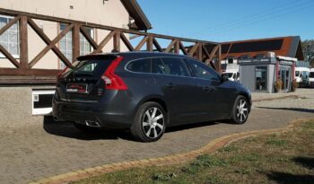 Volvo V60 D6 AWD Plug-in Hybrid Summum full