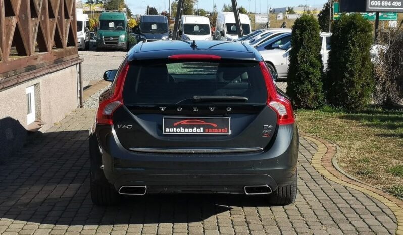 Volvo V60 D6 AWD Plug-in Hybrid Summum full