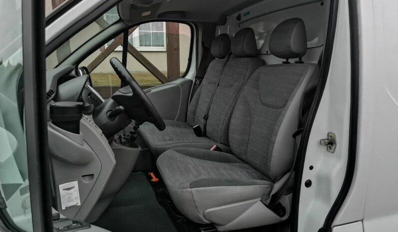 Renault Trafic 2.0dCi 90 L1H1 NAVI 2011_90KM full