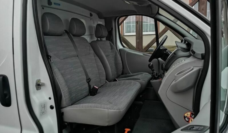Renault Trafic 2.0dCi 90 L1H1 NAVI 2011_90KM full