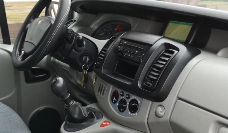 Renault Trafic 2.0dCi 90 L2H1 LONG NAVI 2010_90KM full