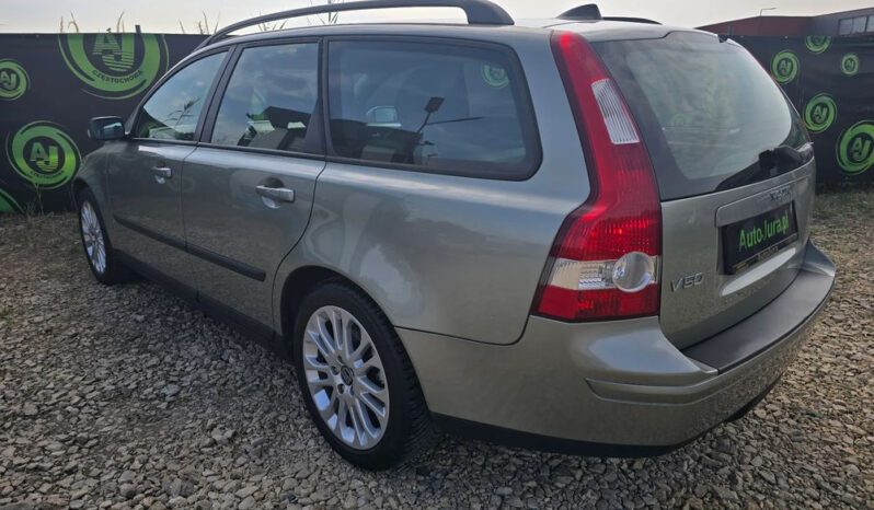 Volvo V50 full