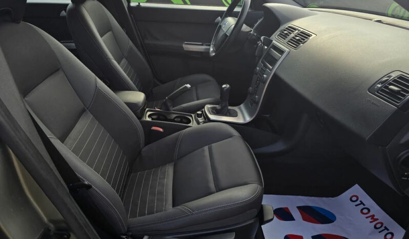 Volvo V50 full