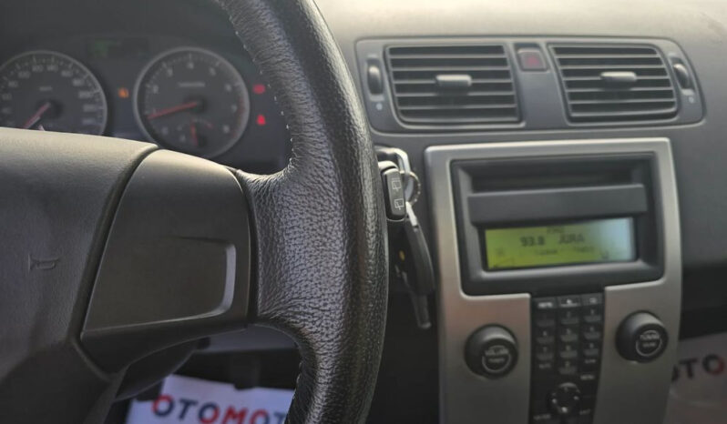 Volvo V50 full