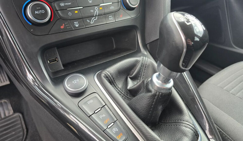 Ford Focus 2.0 TDCi Titanium ASS full