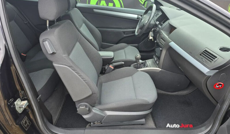 Opel Astra full