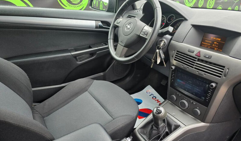 Opel Astra full