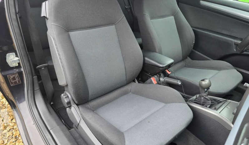 Opel Astra full