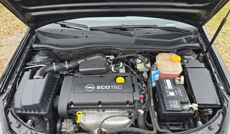 Opel Astra full