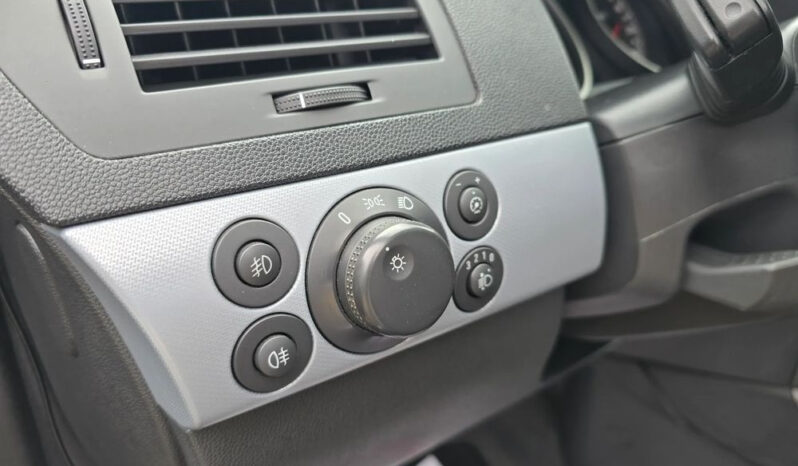 Opel Astra full
