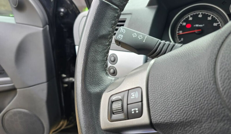 Opel Astra full