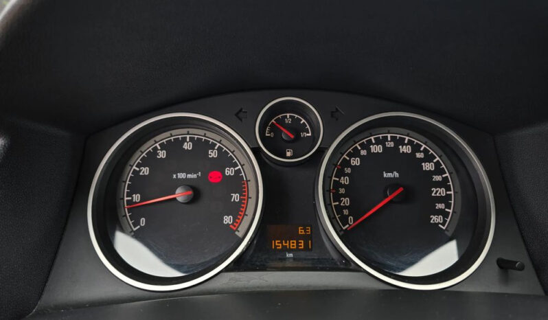 Opel Astra full