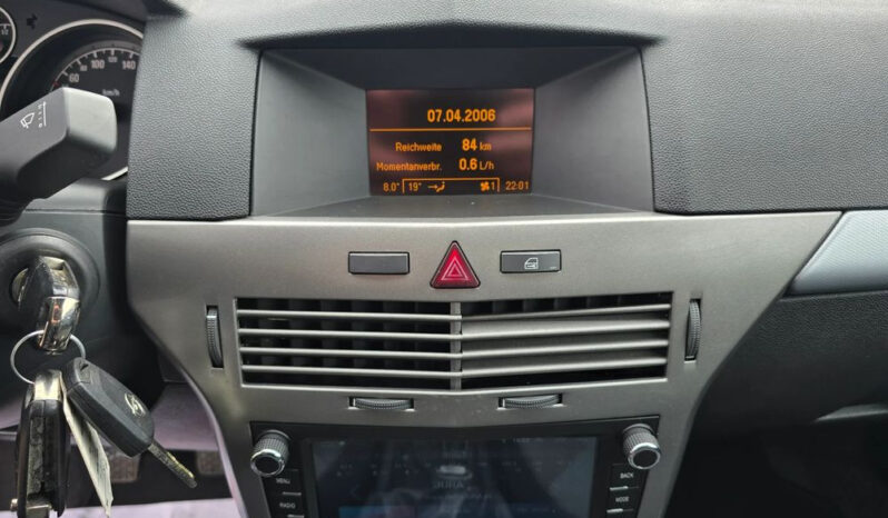 Opel Astra full