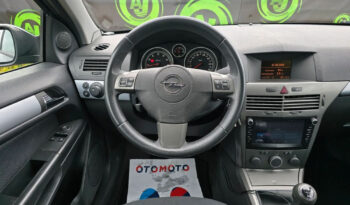 Opel Astra full