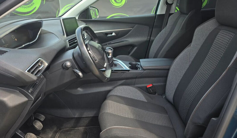Peugeot 5008 full