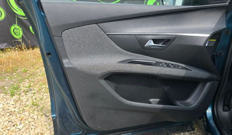Peugeot 5008 full