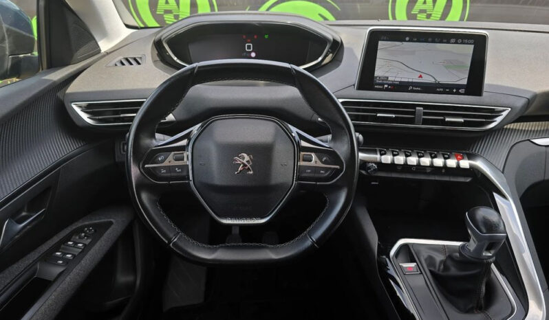 Peugeot 5008 full