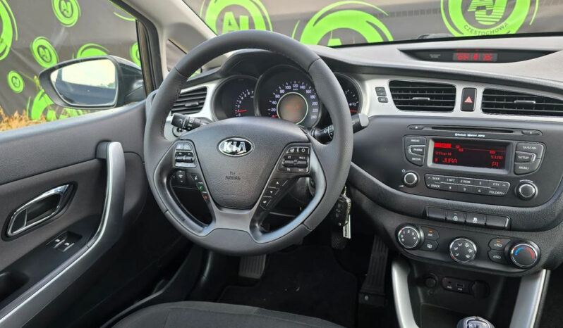 Kia Ceed full