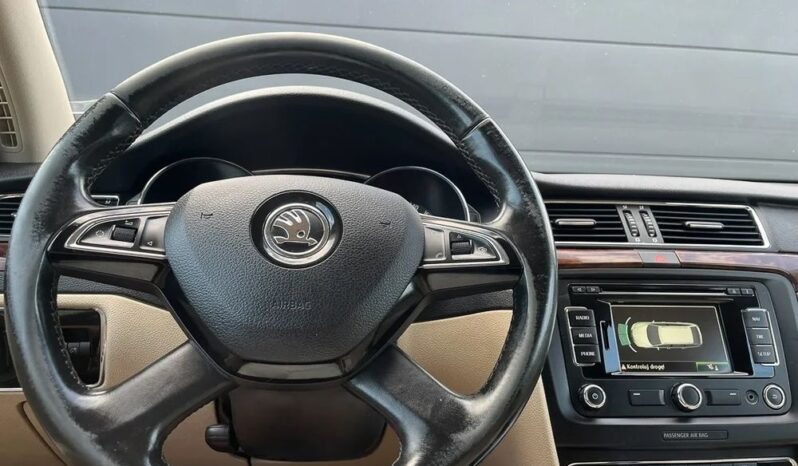 Skoda Superb 2.0 TDI Elegance full