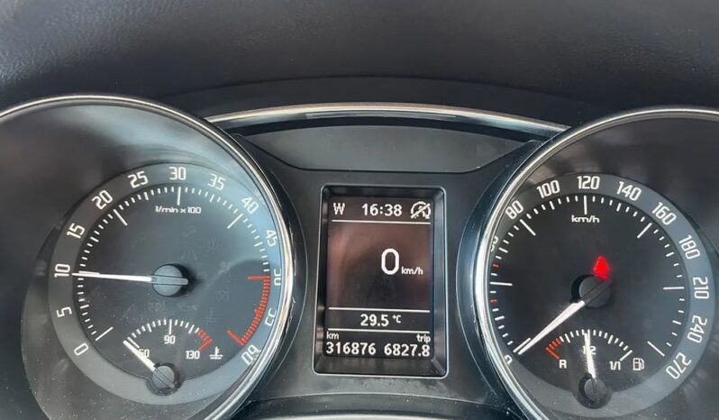 Skoda Superb 2.0 TDI Elegance full