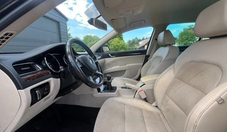 Skoda Superb 2.0 TDI Elegance full