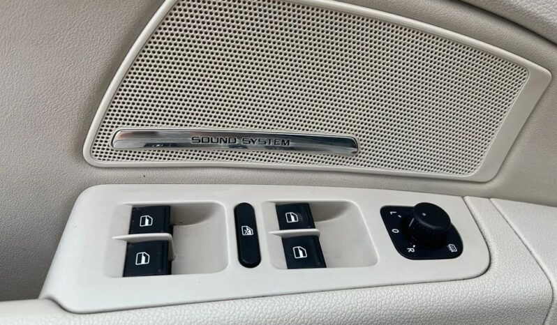 Skoda Superb 2.0 TDI Elegance full