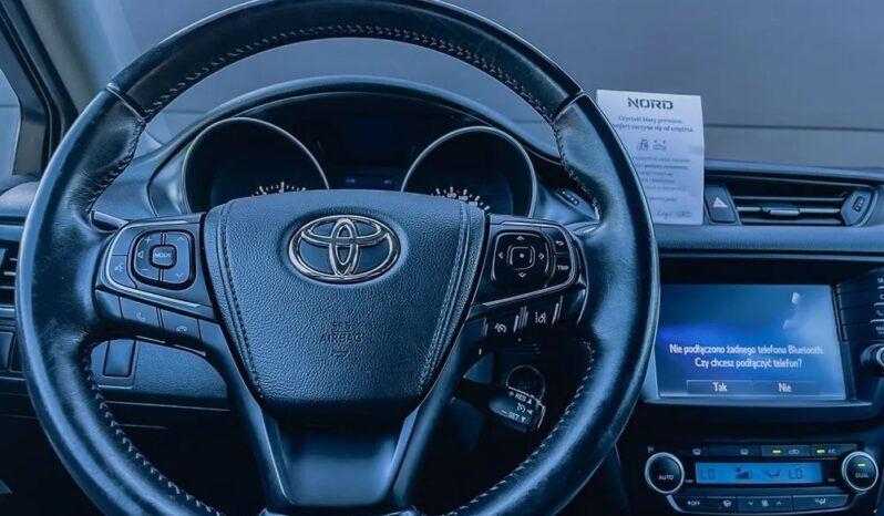 Toyota Avensis 1.8 Premium MS full