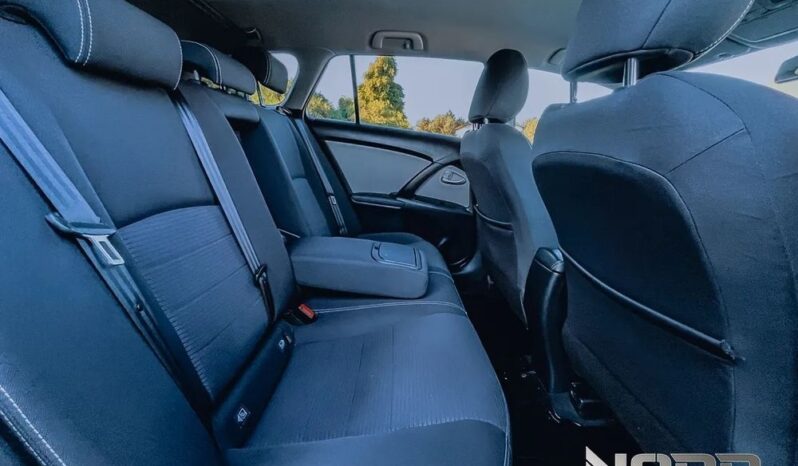 Toyota Avensis 1.8 Premium MS full