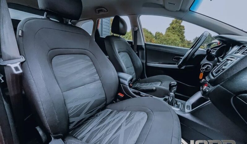 Kia Ceed Cee’d 1.6 GDI L full