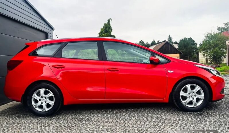 Kia Ceed Cee’d 1.6 GDI L full