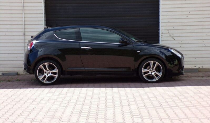Alfa Romeo Mito full