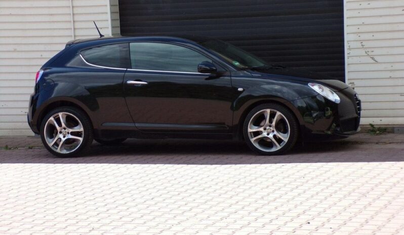 Alfa Romeo Mito full