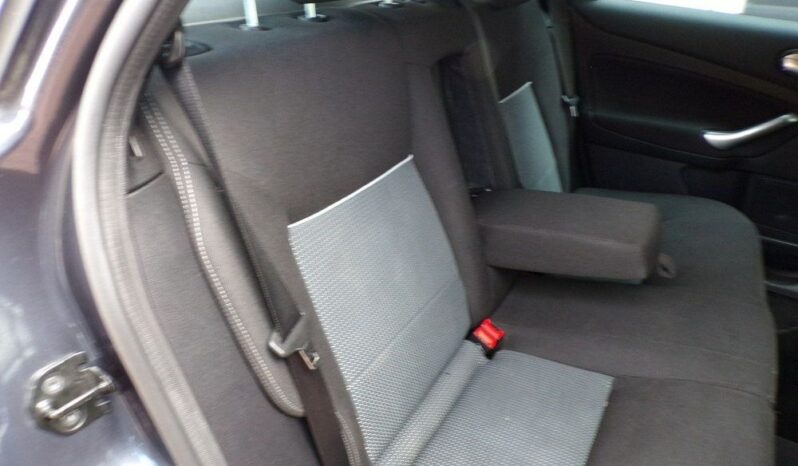 Ford Mondeo full